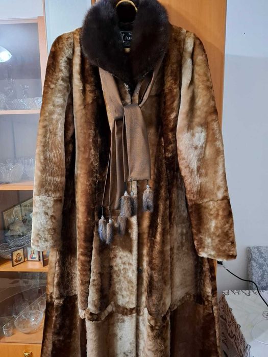 Продам шубу (мутон)