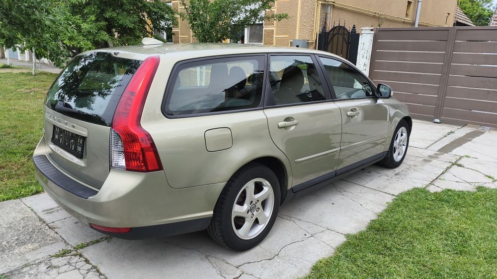 VOLVO V50 2009 — imagine 3