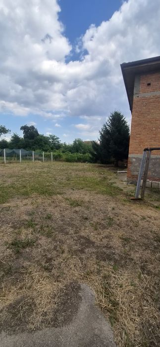 Етаж от къща под наем в с. Бенковски, обл. Пловдив