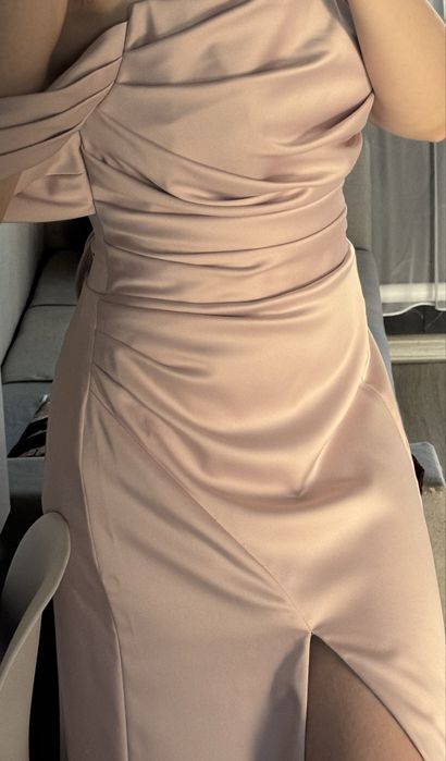 Нежное вечернее платье