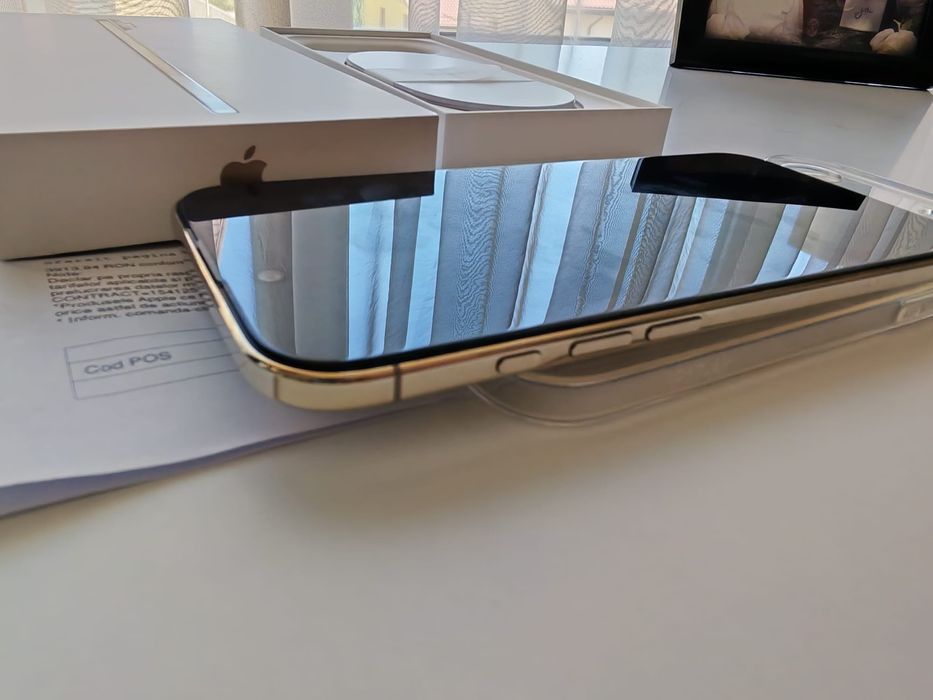 Iphone 17 Air Gold(SCHIMB)