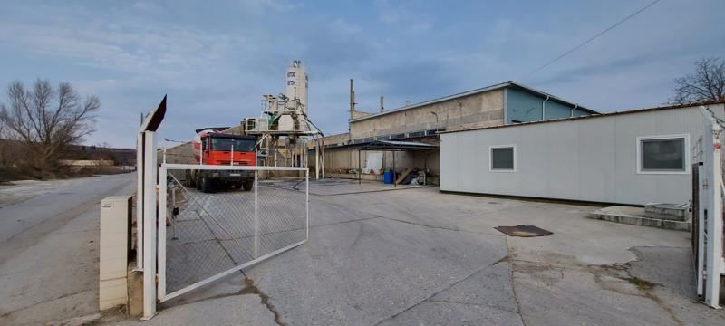 Продава се Склад в Плевен, Индустриална зона - 850 кв.м за 218 €/кв.м - Снимка #5