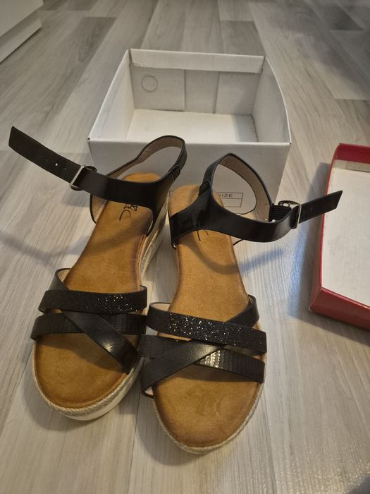 Sandale elegante mărime 37