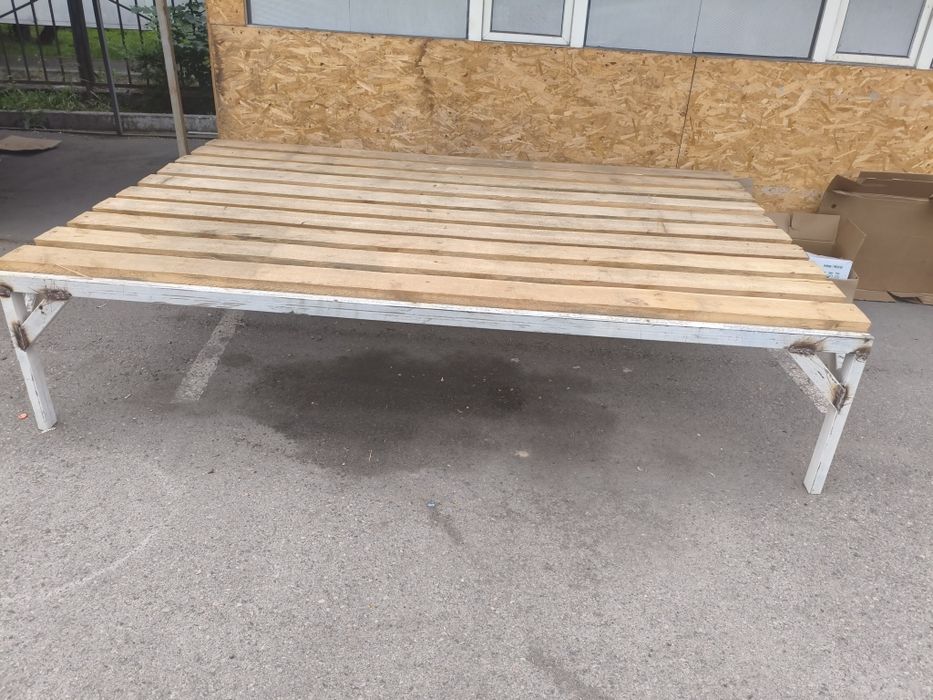 Продам тапчан, размер 190/280.