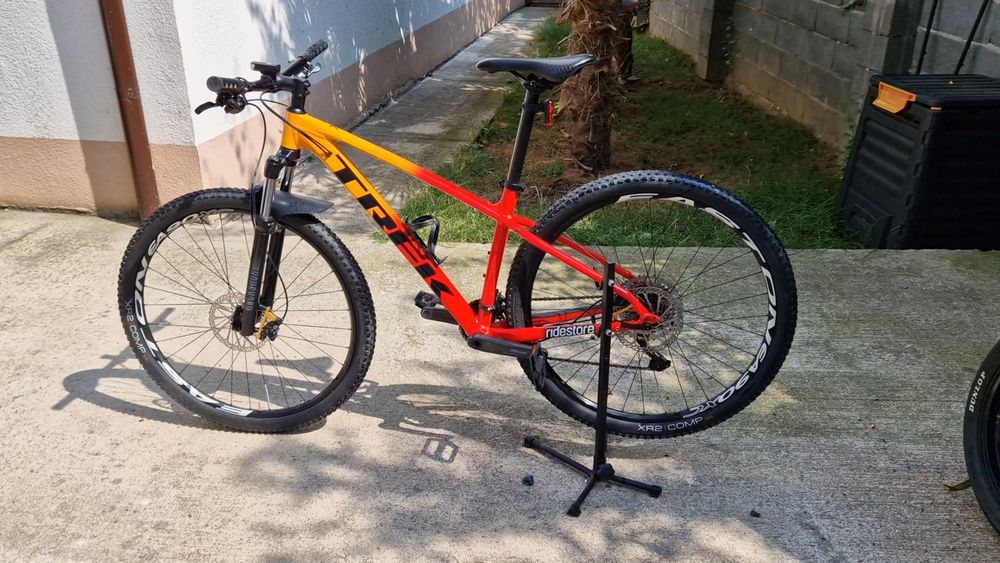 trek marlin 7 29"
