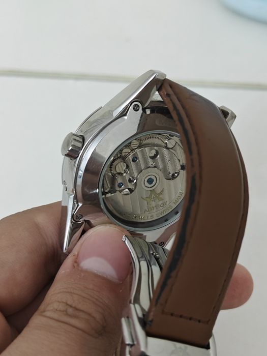 Продам часы ABYROY