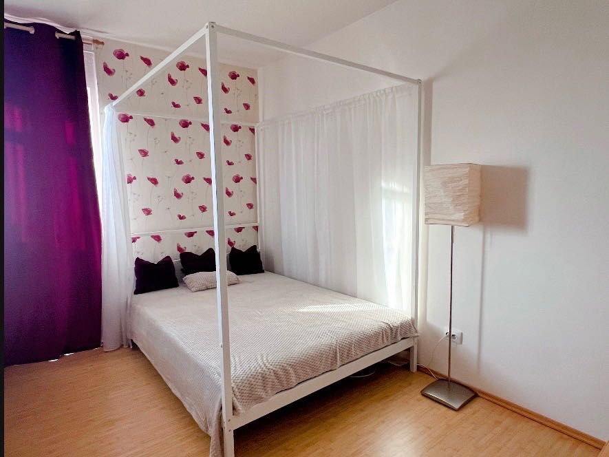 OCAZIE! Garsonieră spațioasă 42 mp,, decomandată și renovată recent, intersecția Titan, 2 min. metrou Titan și 2 min. parcul IOR. Direct proprietar.