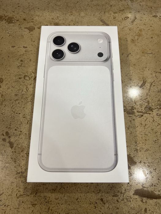 Запечатан!IPhone 17 Pro Max 256gb