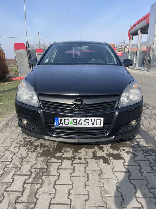 OPEL Astra 2011 — imagine 2