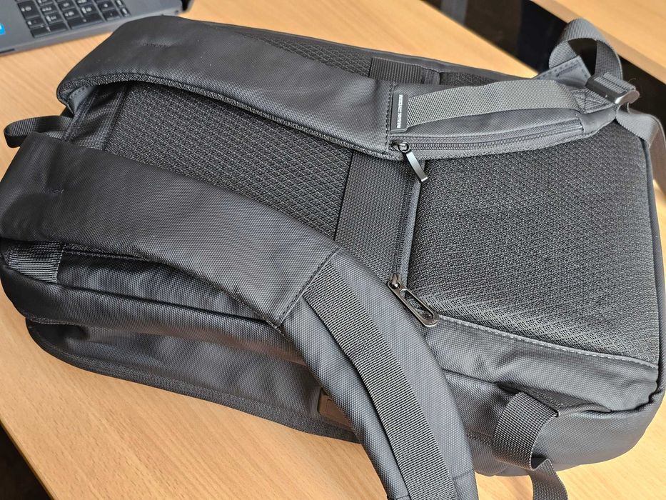 Rucsac Mark Ryden compatibil cu laptop 15.6" și tabletă 11"