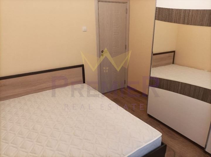 Дава се под наем Двустаен апартамент в Варна, Аспарухово - 59 кв.м за 438.6 € - Снимка #2