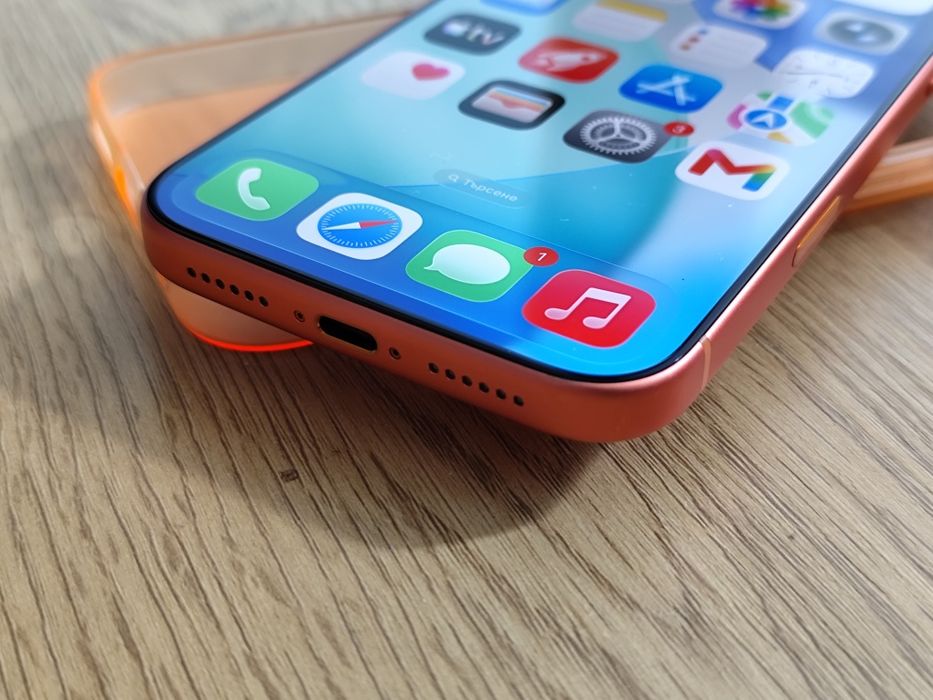 iPhone 17 pro max Orange