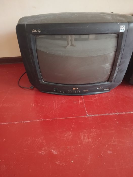 Продам телевизор LG