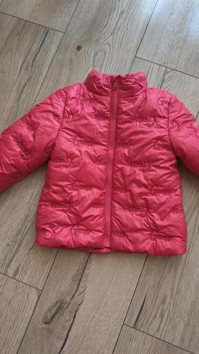 Дрехи на Guess за момиче на 4 години