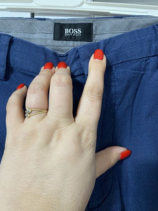 Pantaloni Hugo boss marimea 48