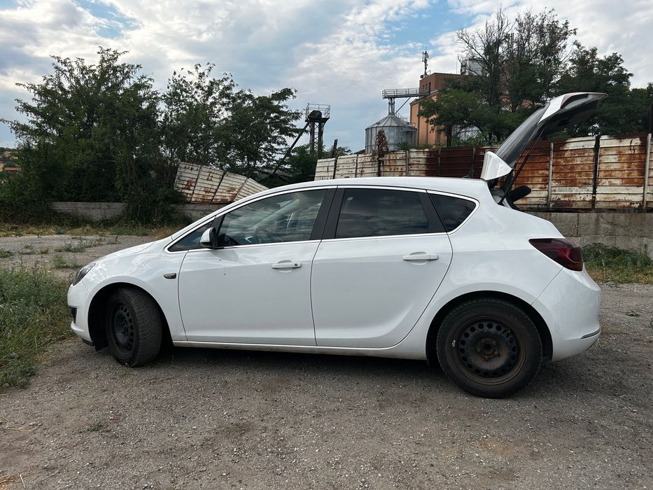 Opel Astra J Lim. 1.7 diesel 110 hp 2012