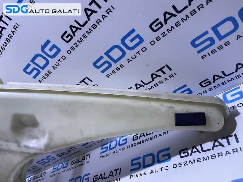 Vas Lichid Parbriz Strop Gel Stropgel BMW Seria 1 E81 E82 E87 E88 2004 - 2011 Cod 7124231 7117842 7068998 7068996 [D0811]