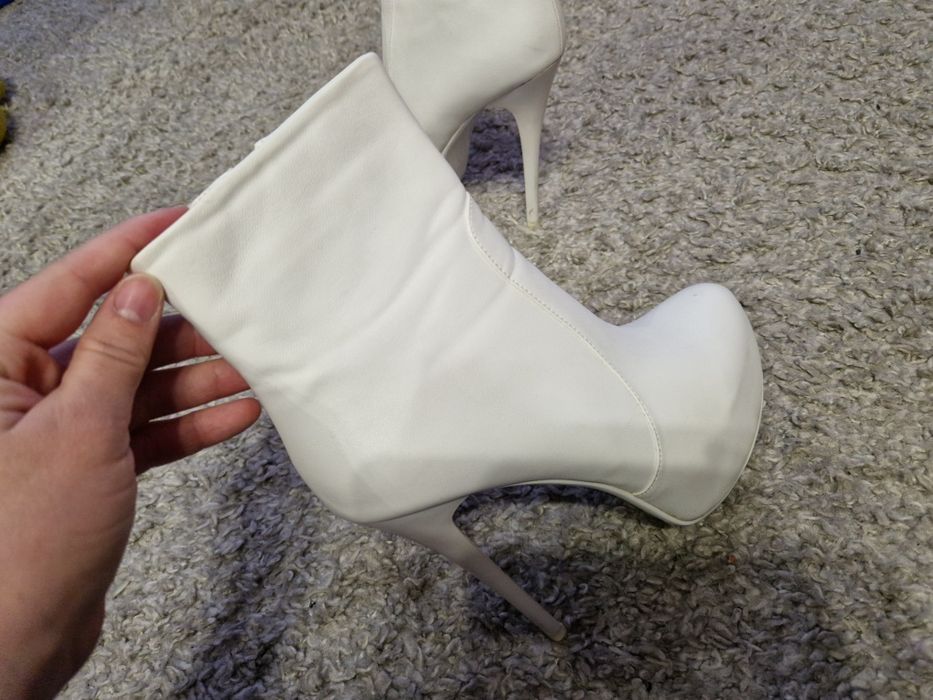 Продаются сапожки