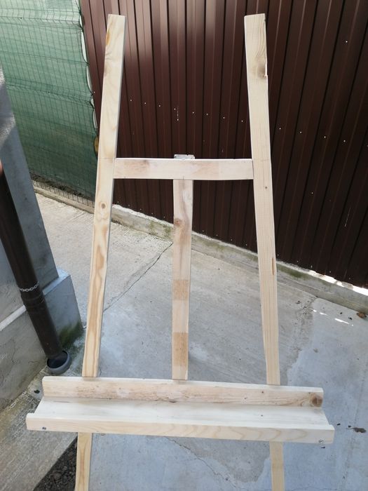 Vând șevalet pictură.