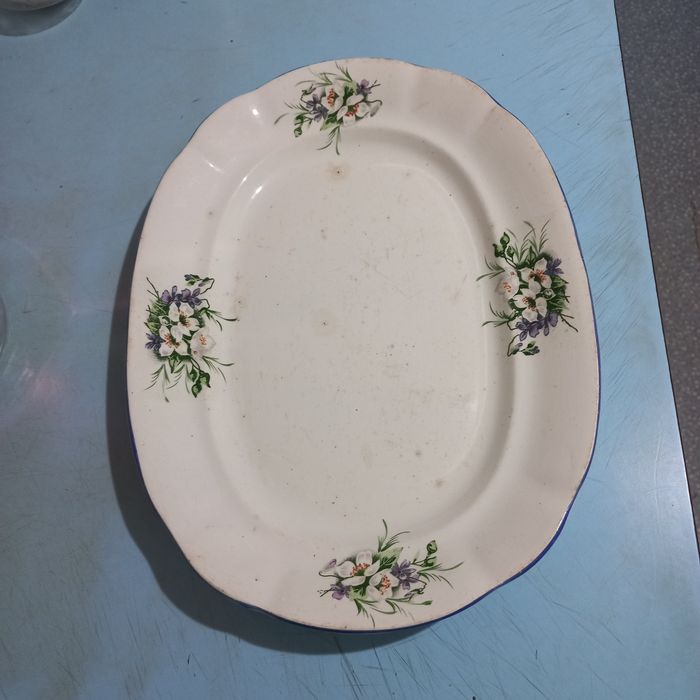 Продается блюдо фарфоровое