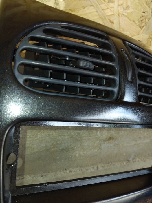 Consolă Peugeot 206