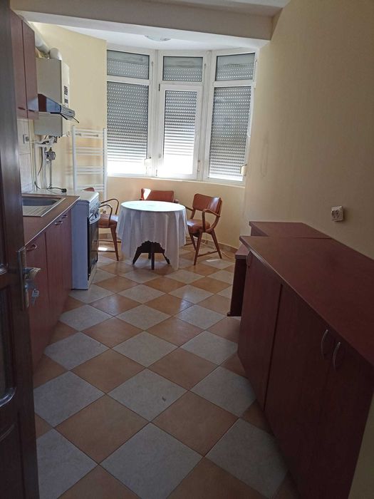 Apartament 2 camere de inchiriat