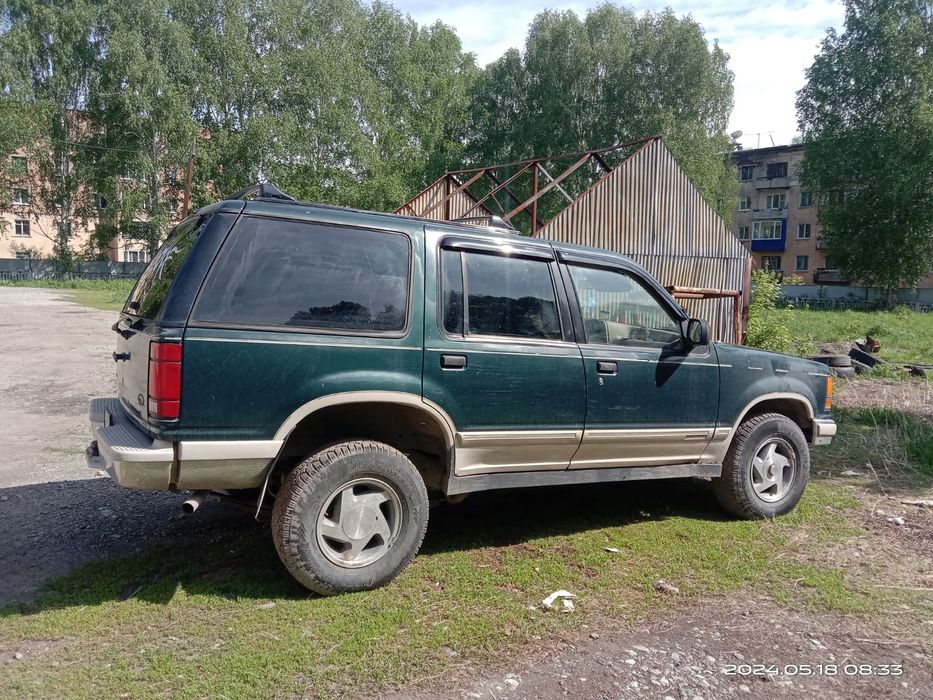 Продам автомобиль Ford explorer