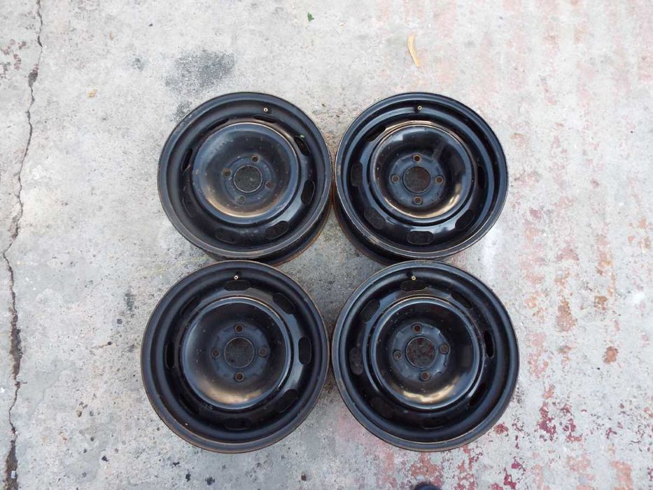 Vand 4 jante pe 15" pentru peugeot 208,207,306,307,citroen c3,c4,xara
