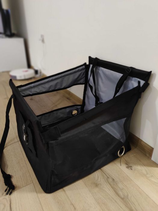 Водоустойчива транспортна чанта за кучета за автомобил