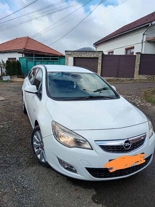 Vind Opel Astra Sport tourer