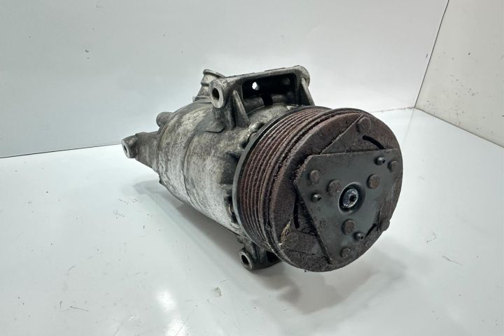 Compresor clima 401351739 Opel Zafira B seria