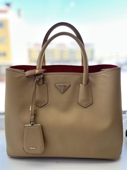 Оригинал Prada Double Bag (Saffiano Cuir) — Caramel/Fuoco