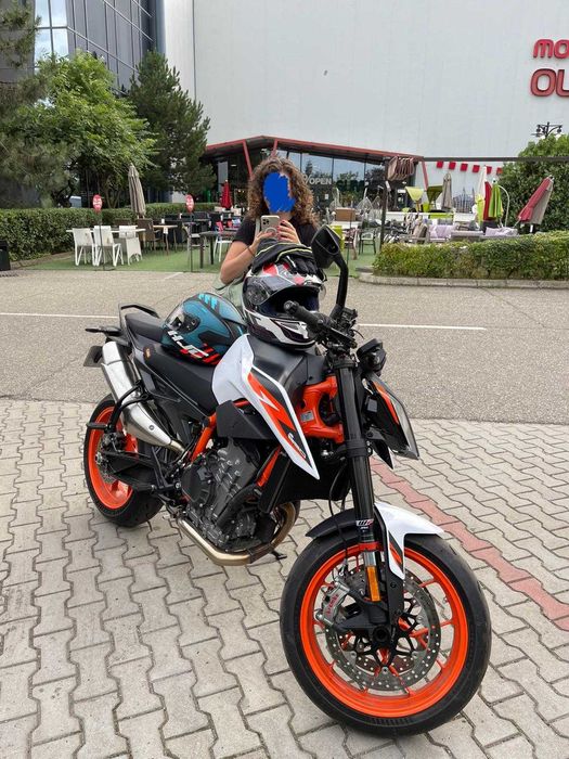 KTM 890 Duke R - 89 kW = 121 CP, 6650 km, unic proprietar