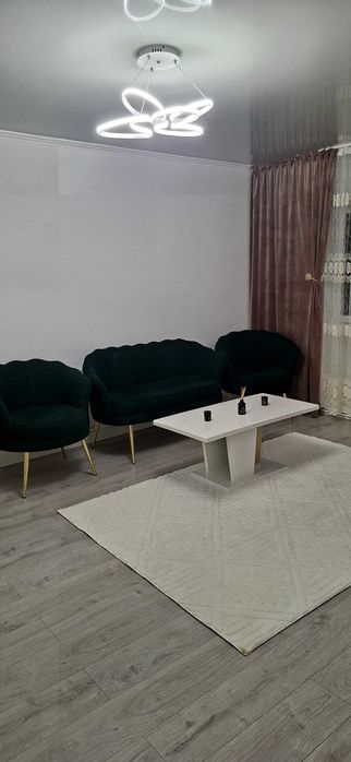 Închiriez apartament 2 cam.Loc.Roman.Sunt proprietar.
