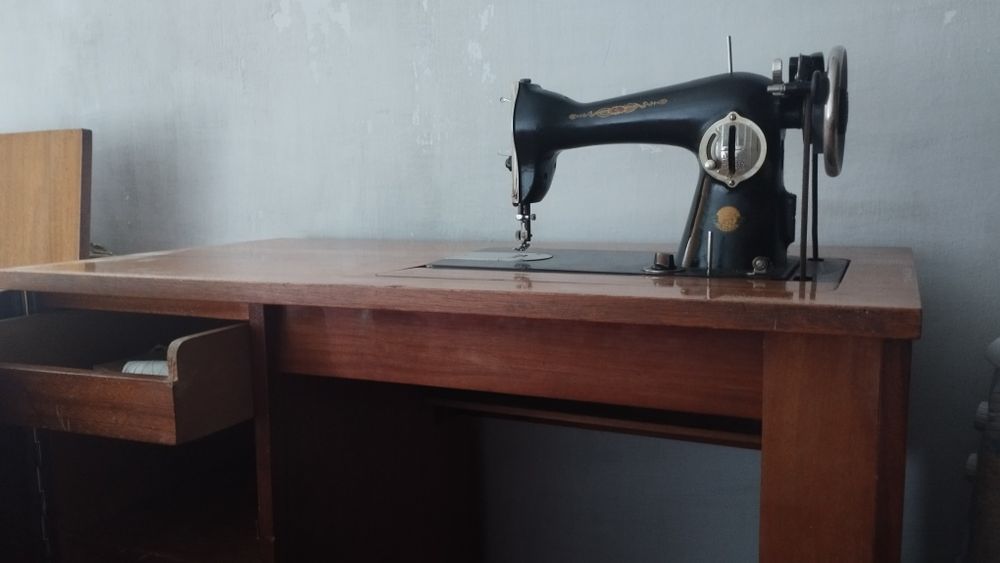 Швейная машинка.