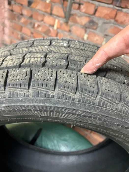 шины комплект 215/55/17