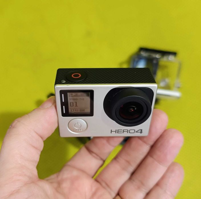 GoPro Hero 4 Silver - LCD