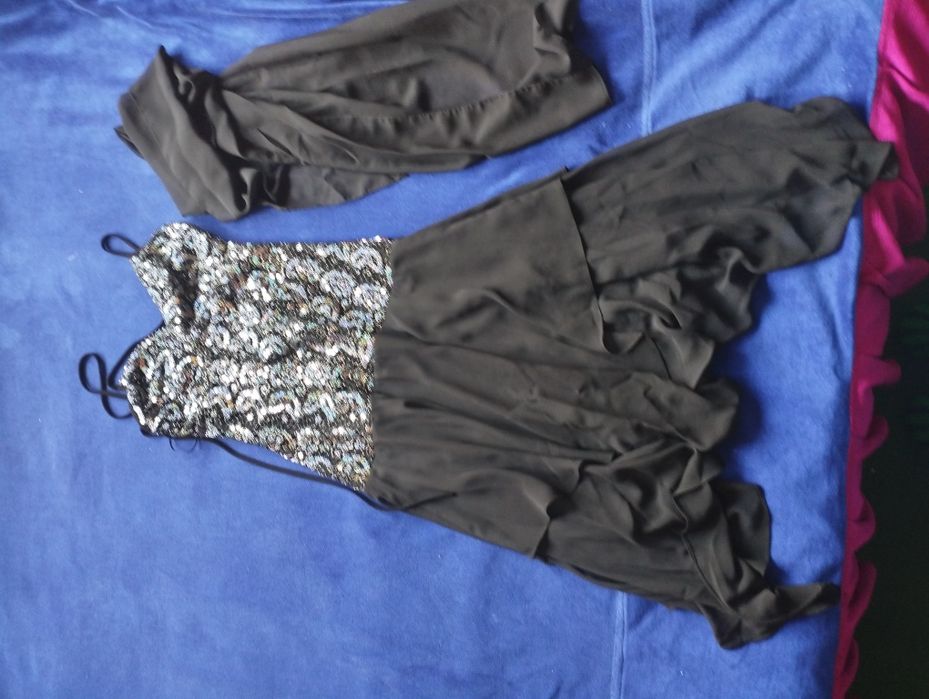 Вечернее платье черное