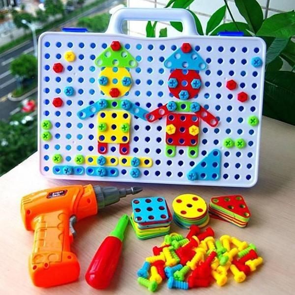 Развивающий конструктор мозаика с шуруповертом 151 деталь Дрель