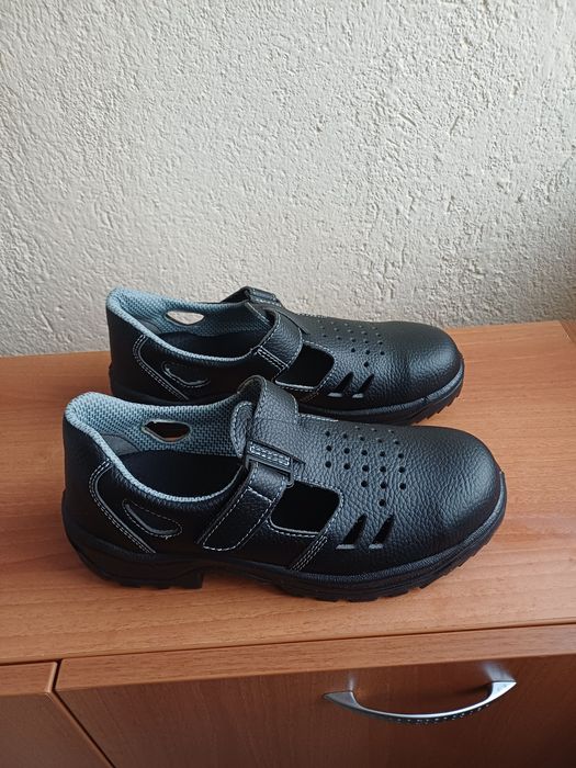 Работни сандали ARTRA