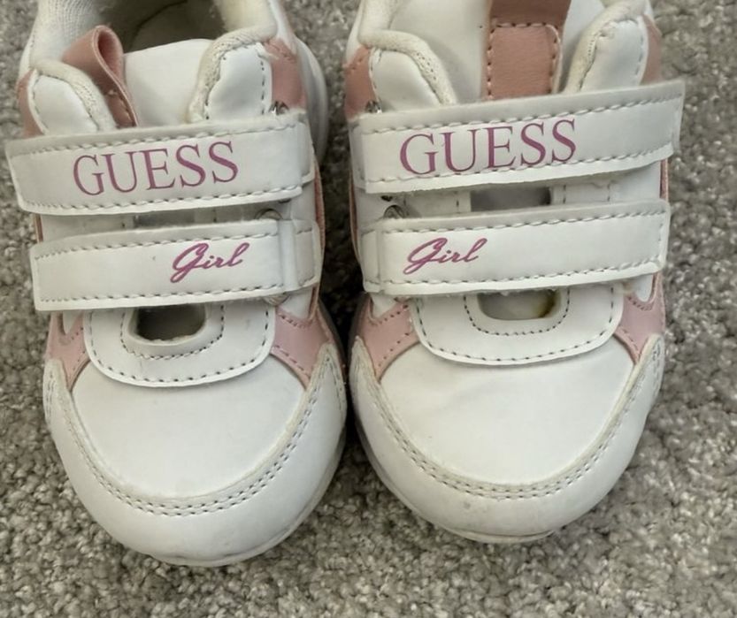 Обувки детски guess