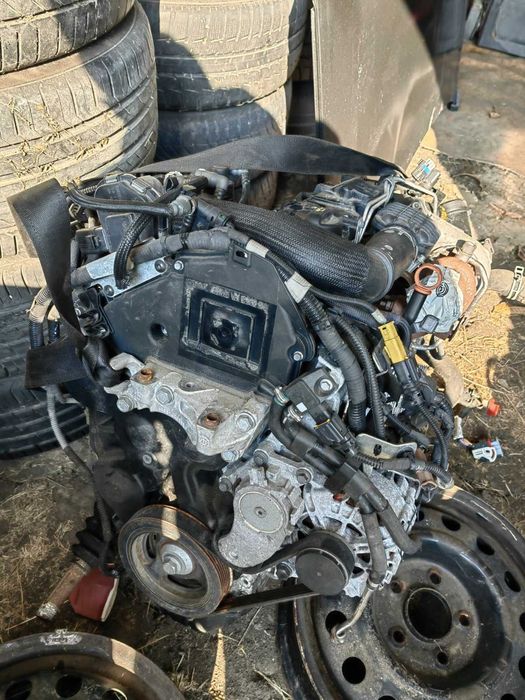 Цял оборудван двигател 1.4 68 коня Пежо на 20к км