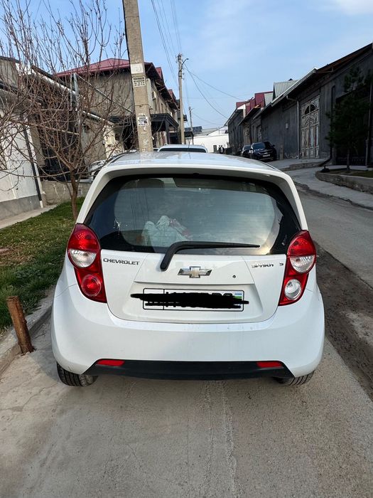 Spark-2  сотилади