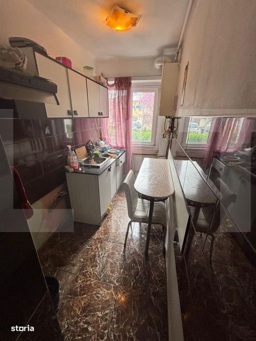 Apartament 3 camere, Parter