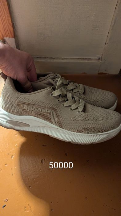 Продам кросовки размеры 43-44