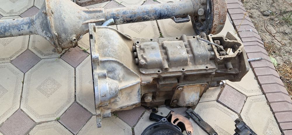 Продам мотор с коробкой 4д56 паджеро 2