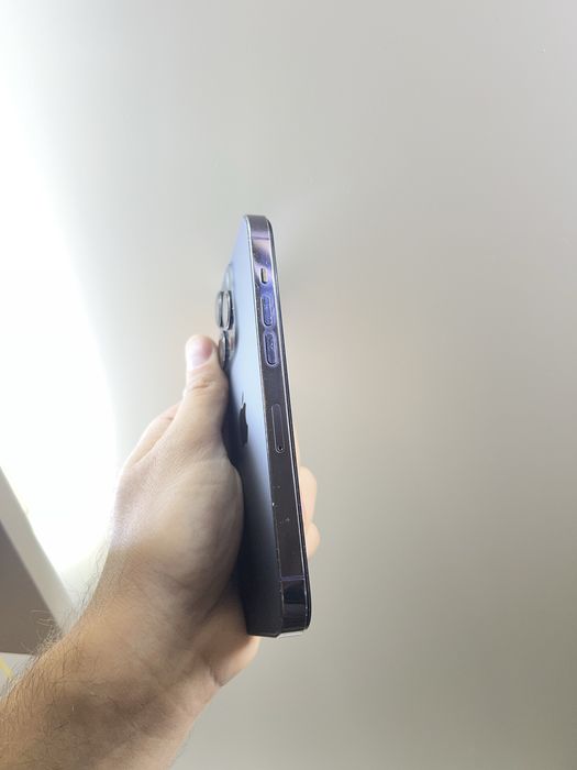 Продам IPhone 14 pro 512gb