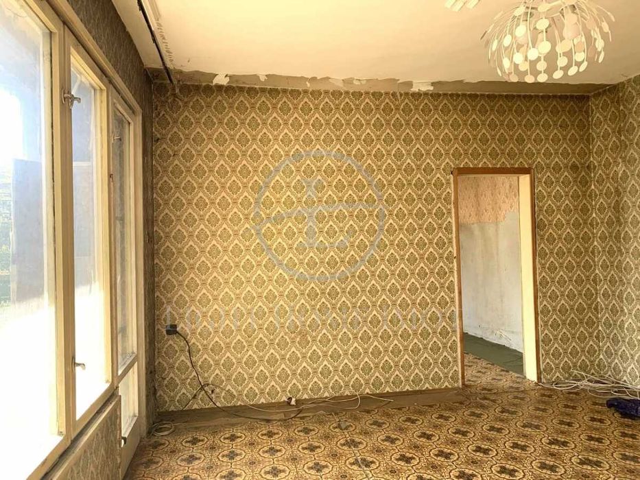 Продава се Двустаен апартамент в Пловдив, Център - 64 кв.м за 1570 €/кв.м - Снимка #2