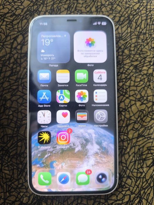 Продам iphone 12
