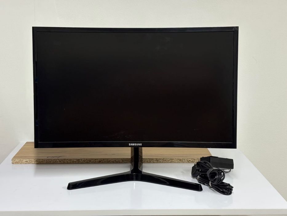 Монитор Samsung 60Hz